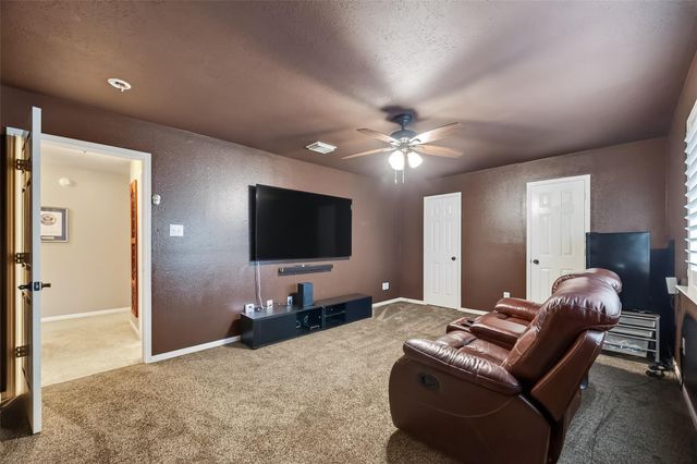 2329 N Lake Front Drive, League City, TX 77573