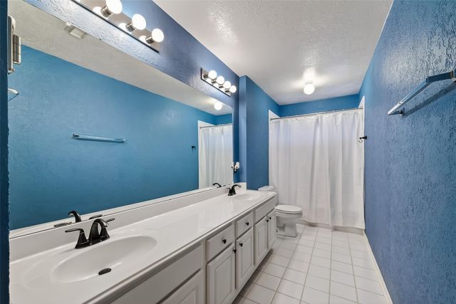 2329 N Lake Front Drive, League City, TX 77573