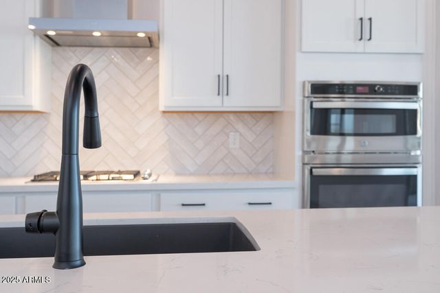 1946 E Empeltre Road, San Tan Valley, AZ 85140