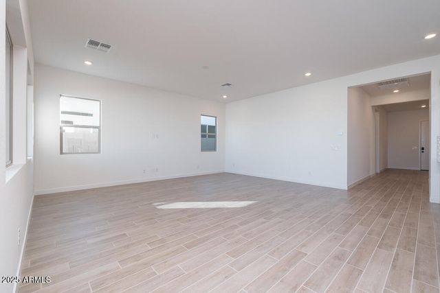 1946 E Empeltre Road, San Tan Valley, AZ 85140