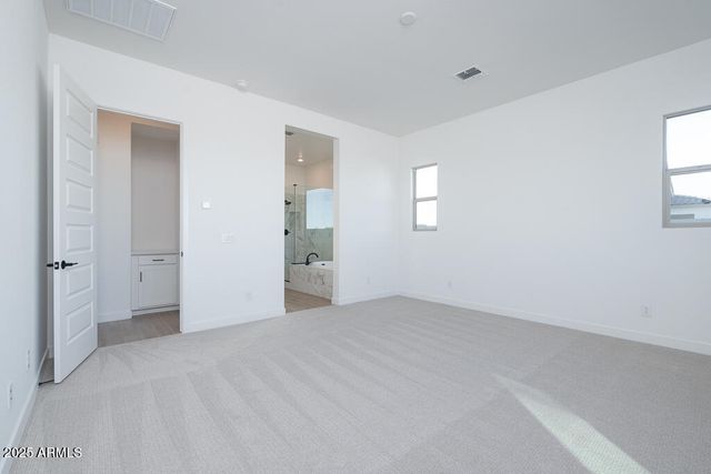 1946 E Empeltre Road, San Tan Valley, AZ 85140