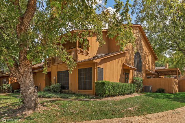 3450 Stonebrook Place, Shreveport, LA 71105