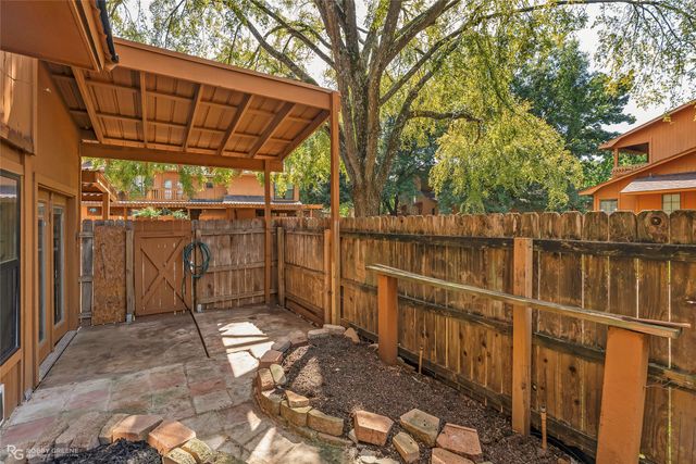 3450 Stonebrook Place, Shreveport, LA 71105