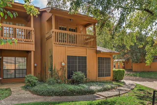 3450 Stonebrook Place, Shreveport, LA 71105