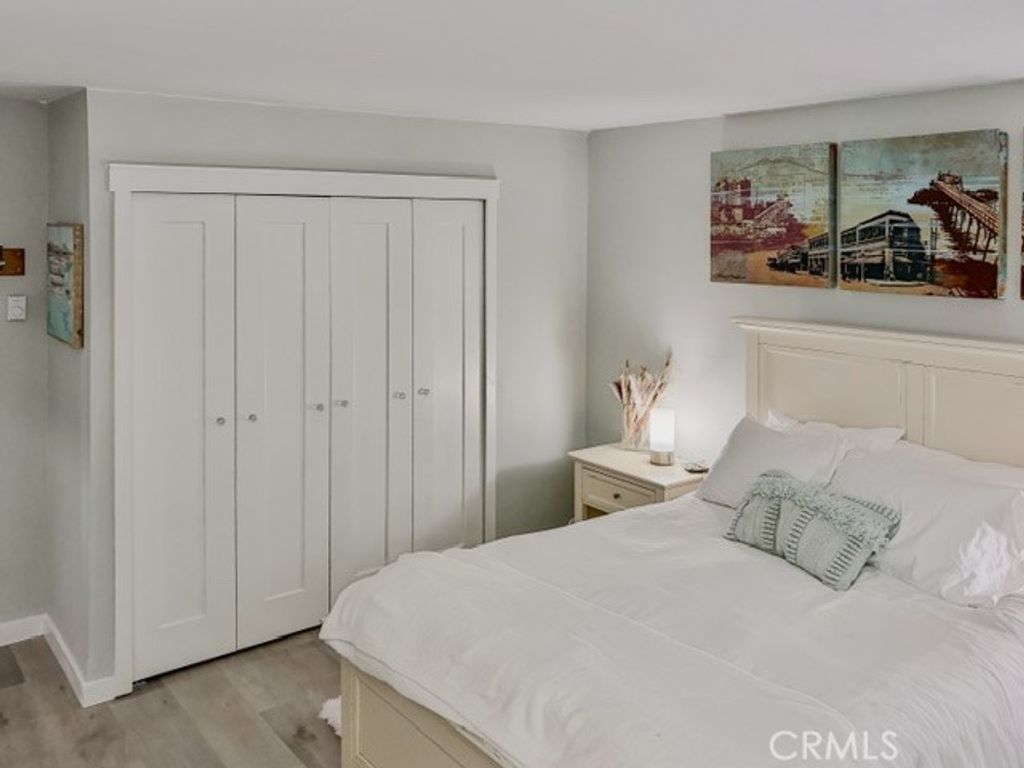 Image 14 of property listing at 3609 E 2nd St 205, Long Beach, CA 90803