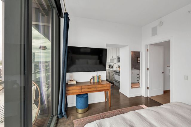 1212 Laurel St Apt 1303, Nashville, TN 37203