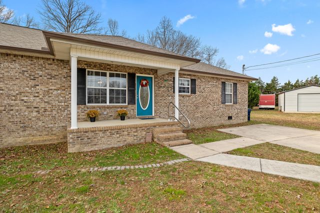 125 Doe Ln, Smithville, TN 37166