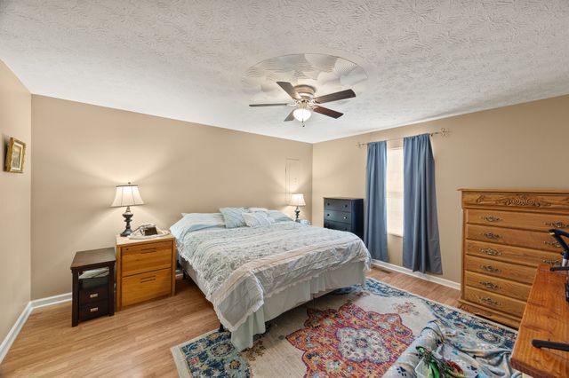 125 Doe Ln, Smithville, TN 37166