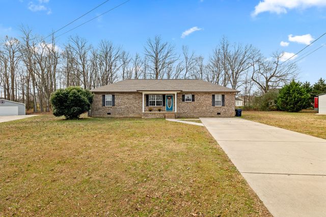 125 Doe Ln, Smithville, TN 37166