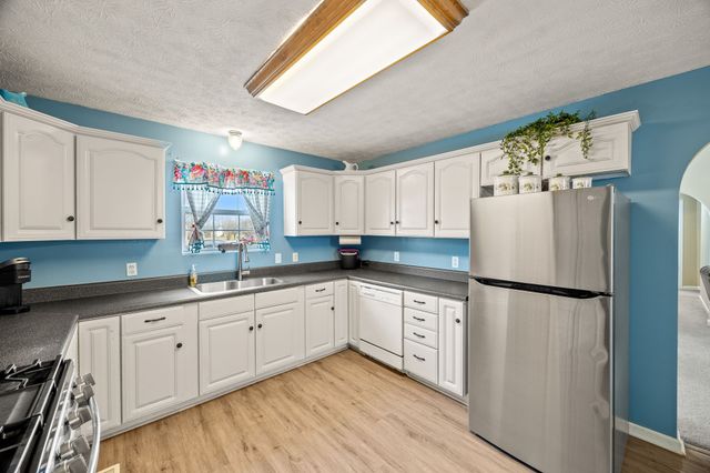 125 Doe Ln, Smithville, TN 37166