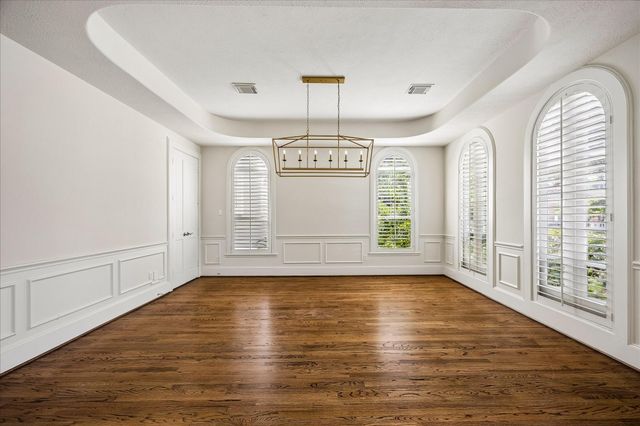 5701 Sugar Hill Drive, Houston, TX 77057