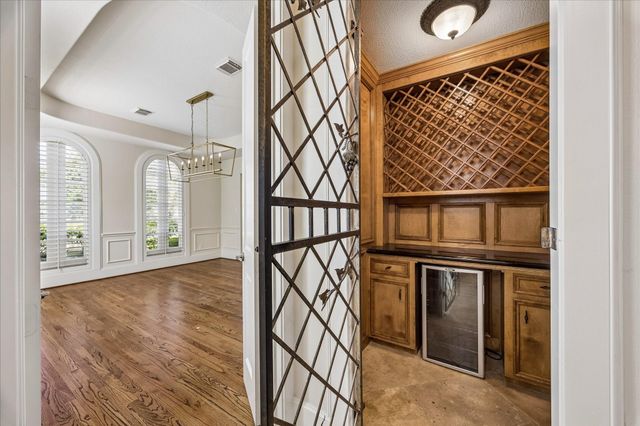 5701 Sugar Hill Drive, Houston, TX 77057