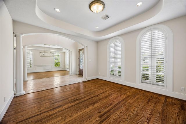 5701 Sugar Hill Drive, Houston, TX 77057