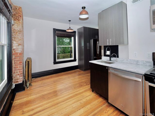4 Grand Street 3, Newburgh, NY 12550