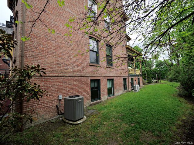 4 Grand Street 3, Newburgh, NY 12550