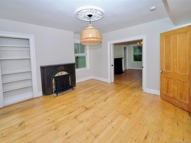 4 Grand Street 3, Newburgh, NY 12550