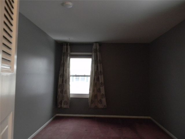 7 Falcon Lane West, Perinton, NY 14450