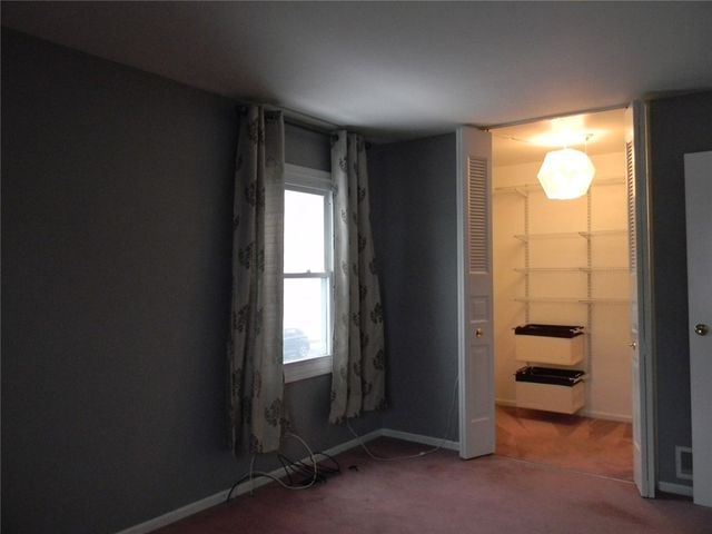 7 Falcon Lane West, Perinton, NY 14450