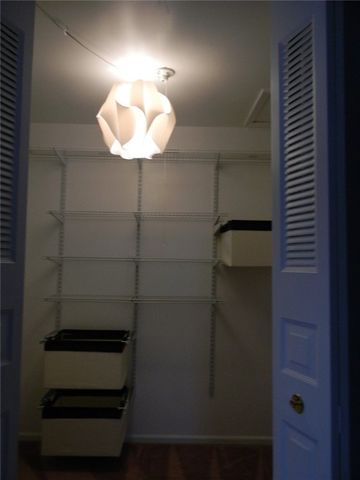 7 Falcon Lane West, Perinton, NY 14450