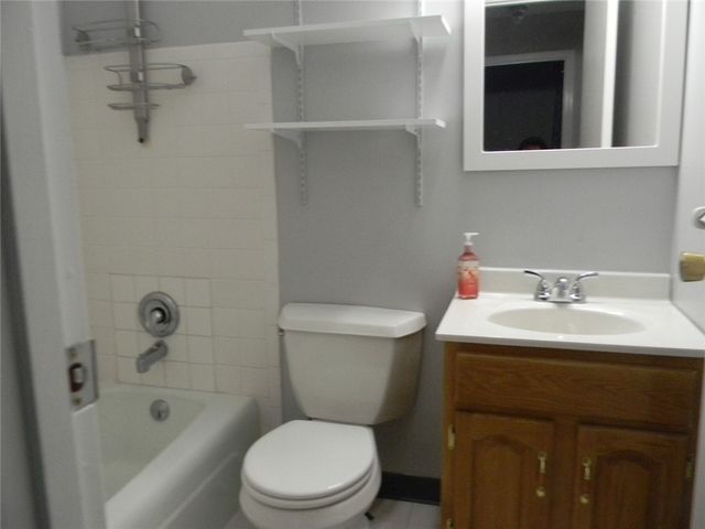 7 Falcon Lane West, Perinton, NY 14450