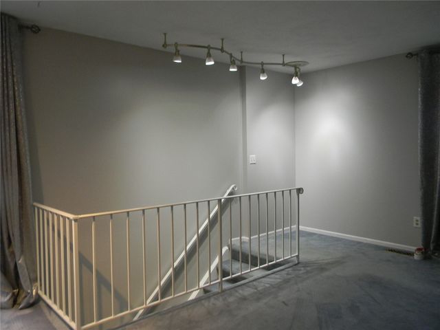 7 Falcon Lane West, Perinton, NY 14450