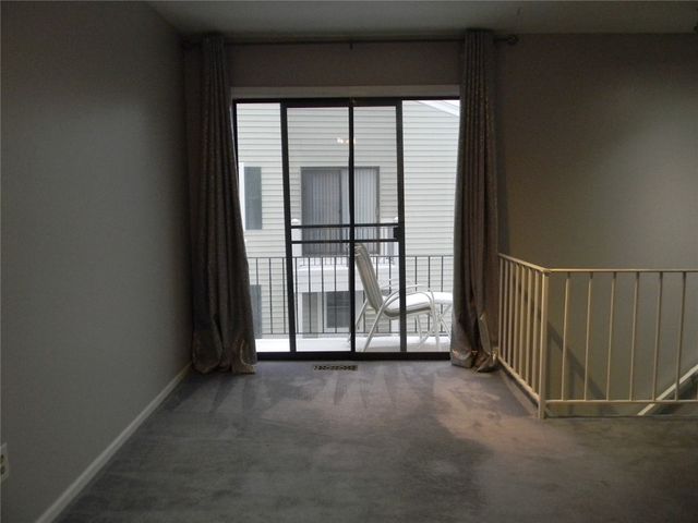 7 Falcon Lane West, Perinton, NY 14450