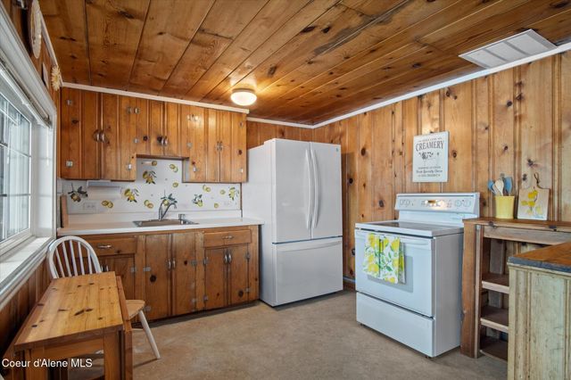 5860 W Freeman RD, Rathdrum, ID 83858