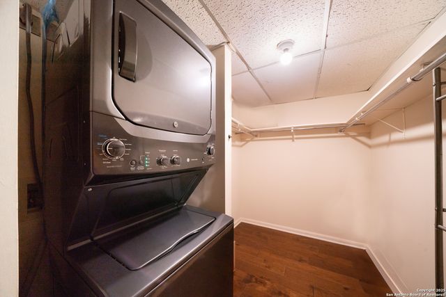 1 Towers Park Ln Apt 2205, San Antonio, TX 78209