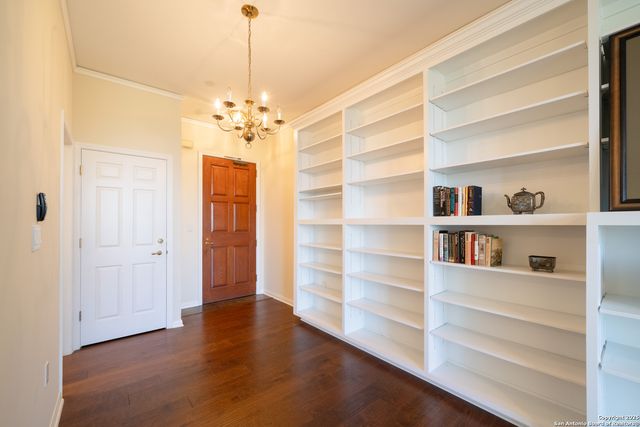 1 Towers Park Ln Apt 2205, San Antonio, TX 78209