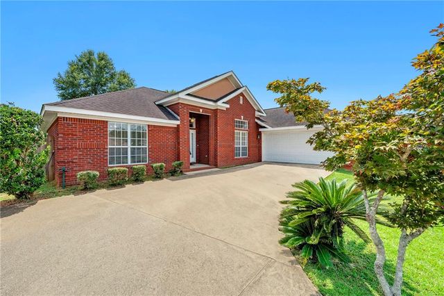 8883 Dawes Creek Drive, Theodore, AL 36582