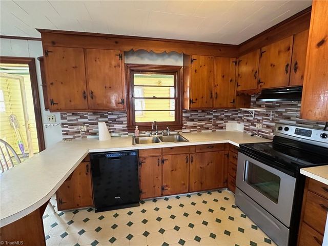 8431 Austin Traphill Road, Elkin, NC 28621