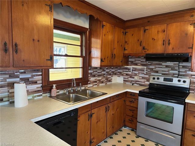 8431 Austin Traphill Road, Elkin, NC 28621