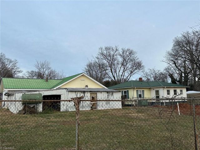 8431 Austin Traphill Road, Elkin, NC 28621