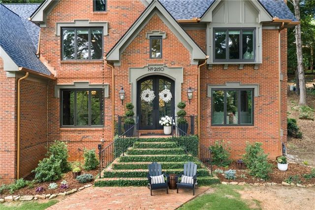 2150 River Cliff Drive, Roswell, GA 30076