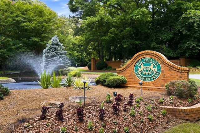 2150 River Cliff Drive, Roswell, GA 30076