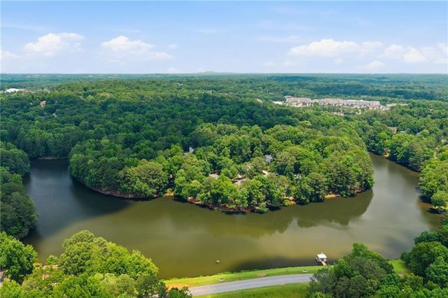 2150 River Cliff Drive, Roswell, GA 30076