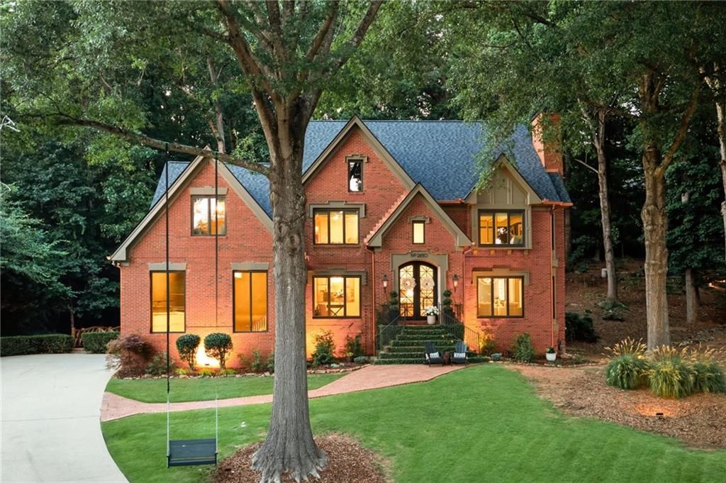 2150 River Cliff Drive, Roswell, GA 30076