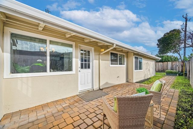 984 Fairwood Avenue, Sunnyvale, CA 94089