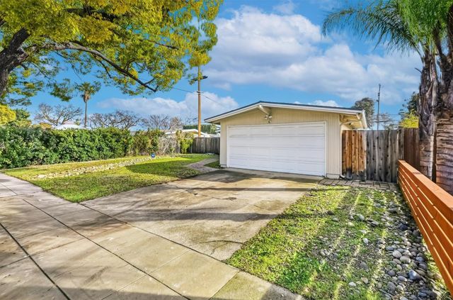 984 Fairwood Avenue, Sunnyvale, CA 94089