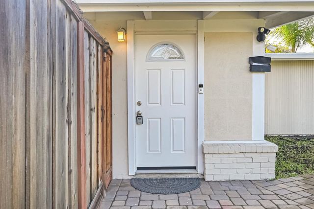 984 Fairwood Avenue, Sunnyvale, CA 94089