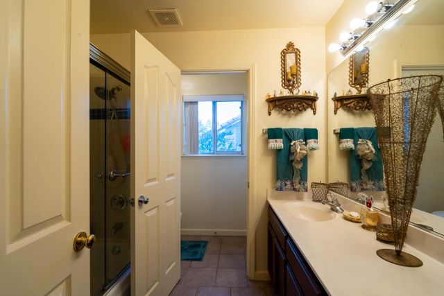 1811 Paseo Penasco, Roseville, CA 95747