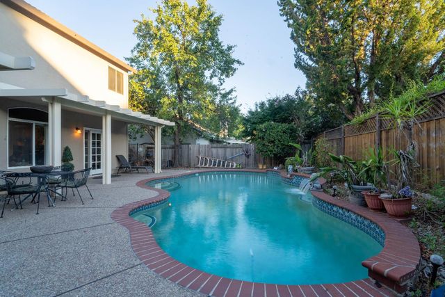1811 Paseo Penasco, Roseville, CA 95747
