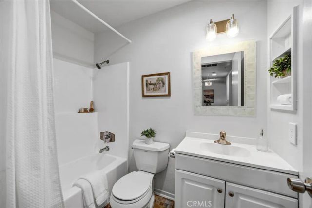 430 N Holliston 104, Pasadena, CA 91106
