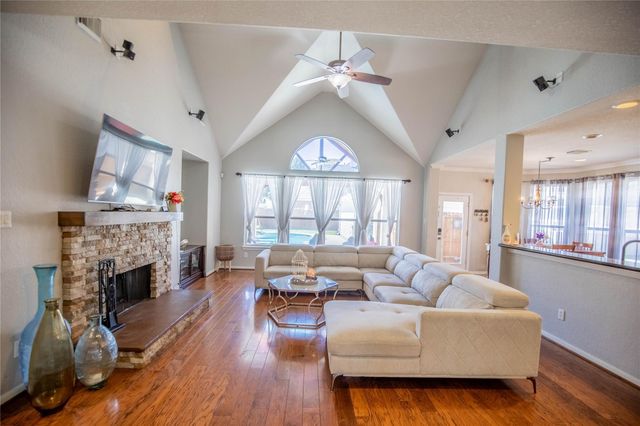 19519 Piney Lake Drive, Spring, TX 77388