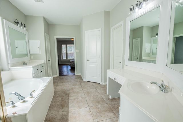 19519 Piney Lake Drive, Spring, TX 77388