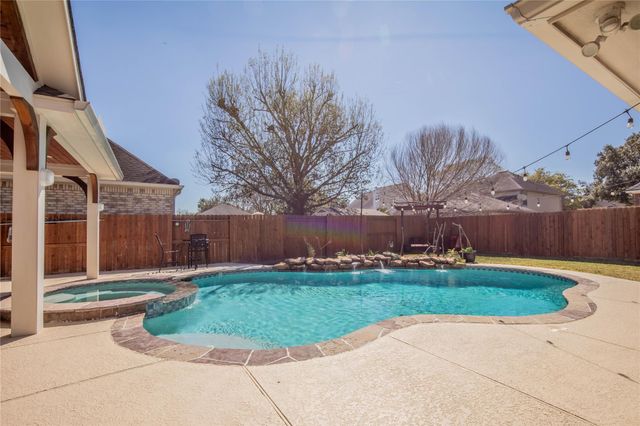 19519 Piney Lake Drive, Spring, TX 77388