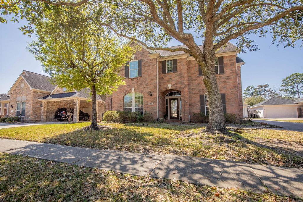 19519 Piney Lake Drive, Spring, TX 77388