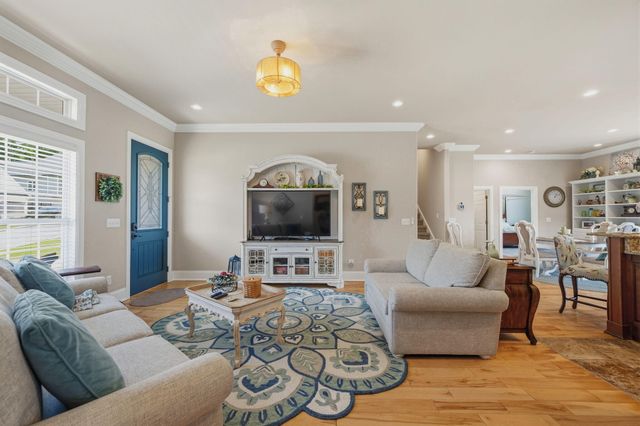 612 Sunset Valley Drive, Soddy Daisy, TN 37379