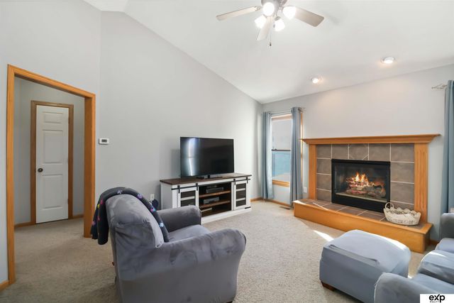 2301 N 83 Street, Lincoln, NE 68507