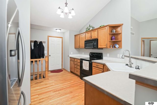 2301 N 83 Street, Lincoln, NE 68507